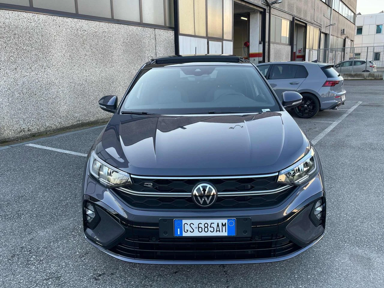 VOLKSWAGEN Taigo 1.0 TSI 110 CV R-Line 17 Tetto Led - 2