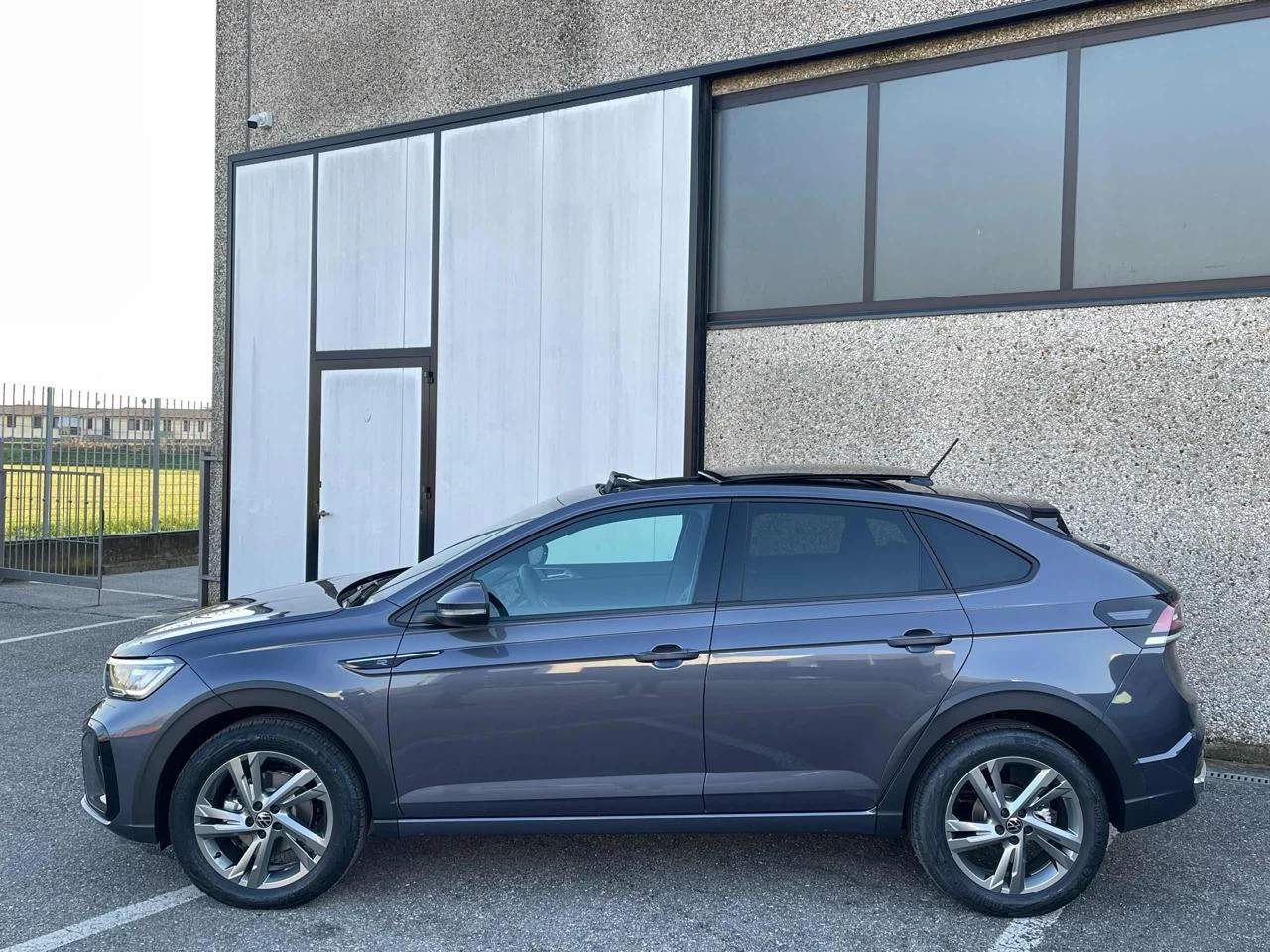 VOLKSWAGEN Taigo 1.0 TSI 110 CV R-Line 17 Tetto Led - 4
