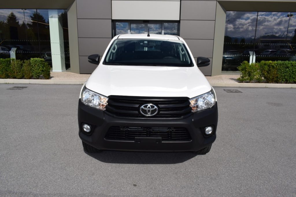 TOYOTA Hilux 2.4 D-4D  4WD 4 porte Double Cab N1 AUTOCARRO IVA - 2