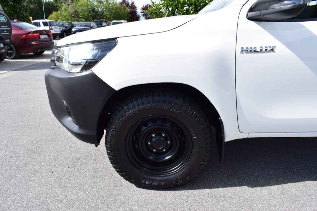 TOYOTA Hilux 2.4 D-4D  4WD 4 porte Double Cab N1 AUTOCARRO IVA - 6