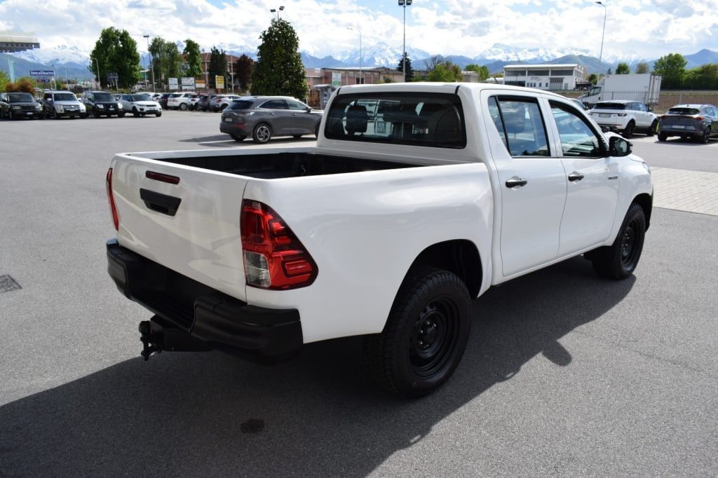 TOYOTA Hilux 2.4 D-4D  4WD 4 porte Double Cab N1 AUTOCARRO IVA - 10