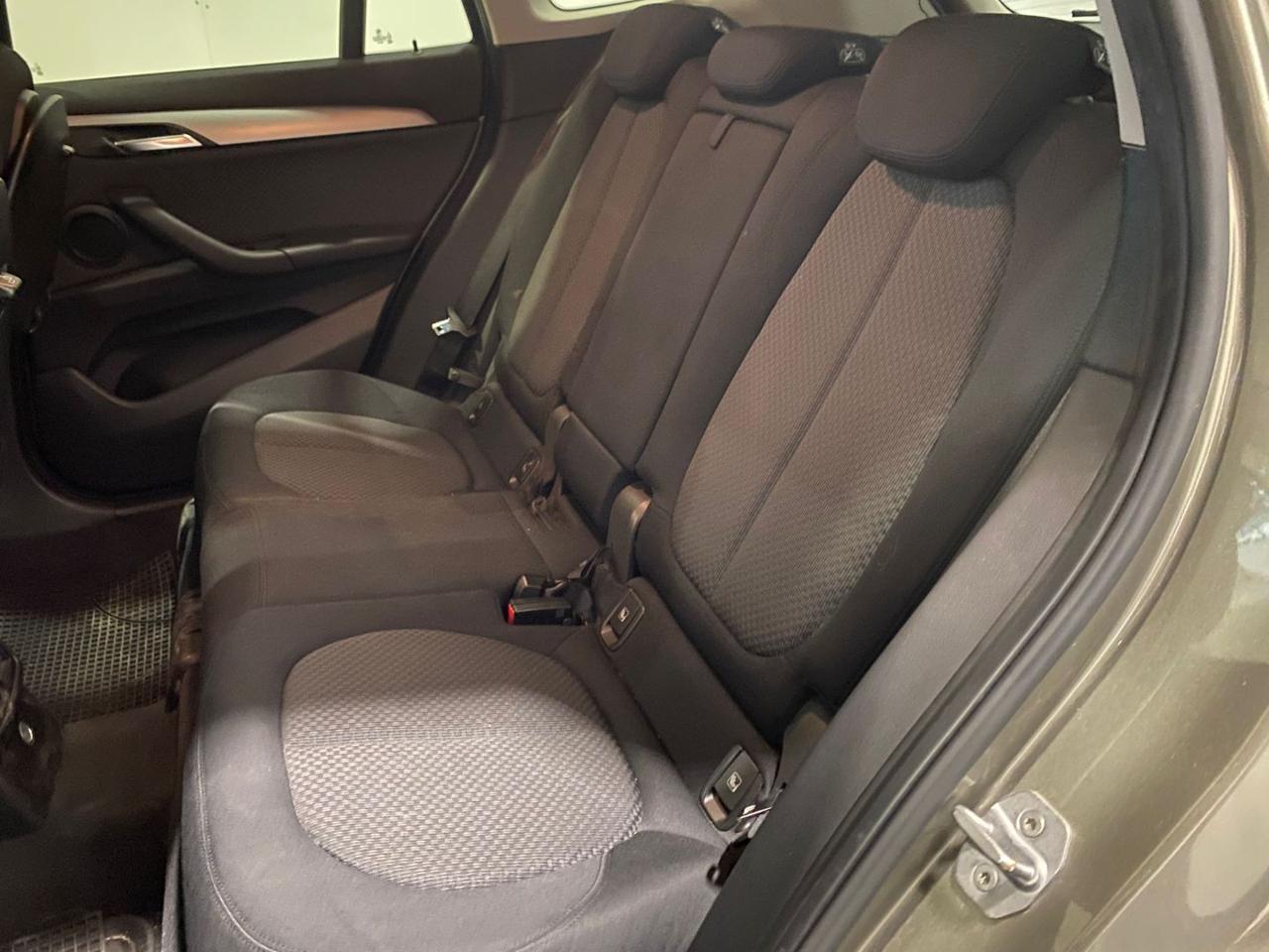 BMW X1 xDrive18d Business Advantage 150cv - 11