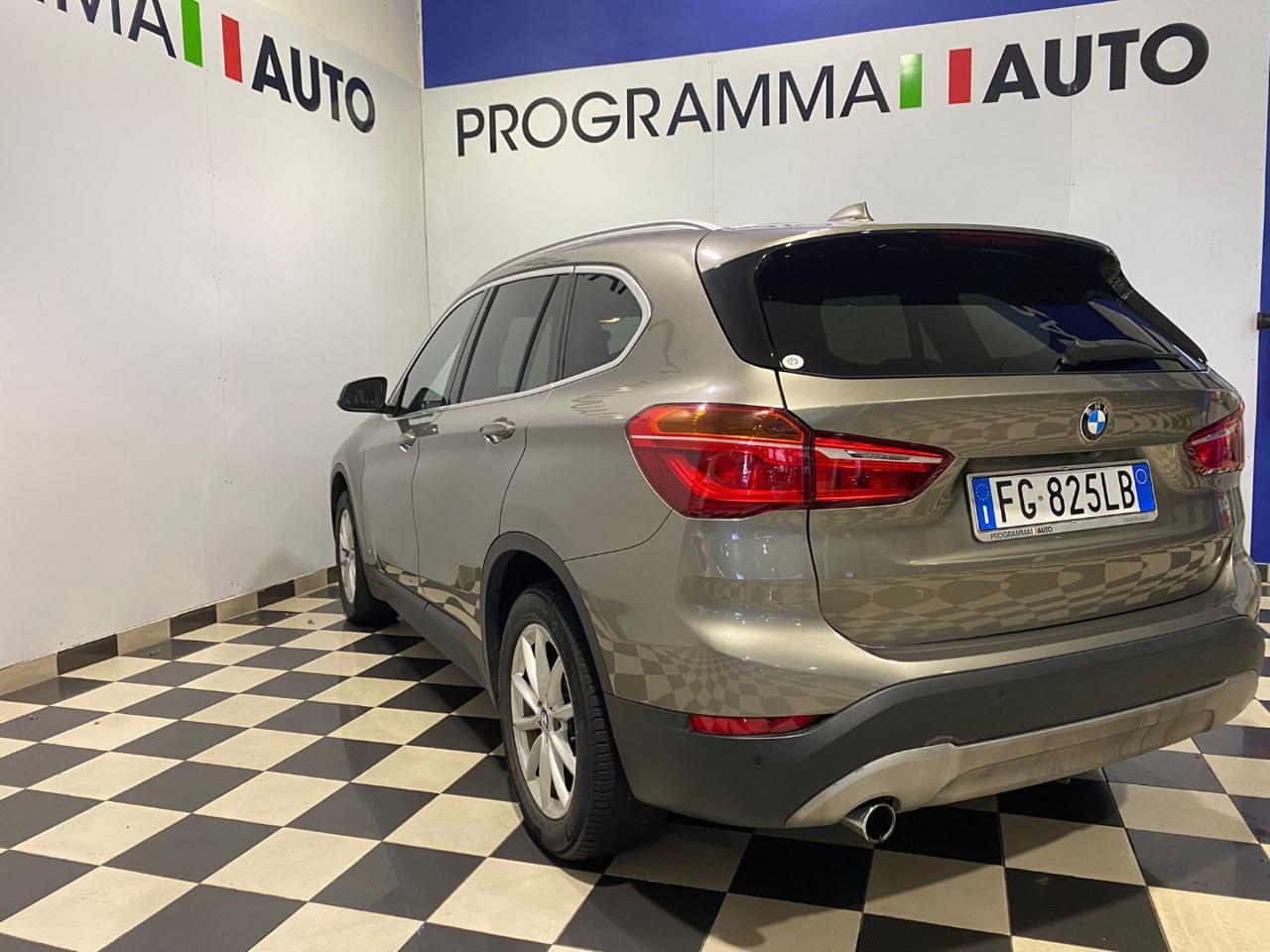 BMW X1 xDrive18d Business Advantage 150cv - 4