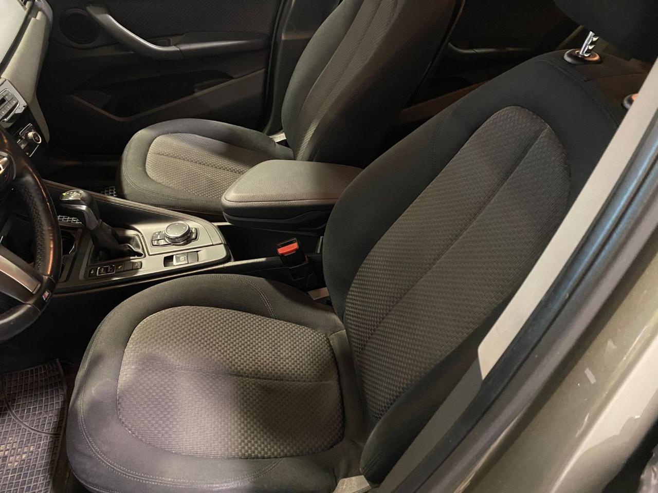 BMW X1 xDrive18d Business Advantage 150cv - 10