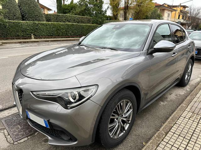 ALFA ROMEO Stelvio Grigio scuro metallizzato