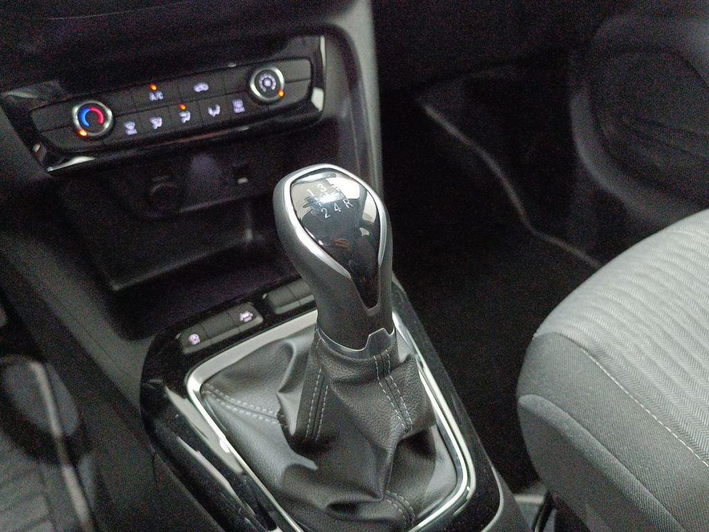 OPEL Corsa 1.2 Edition - 8