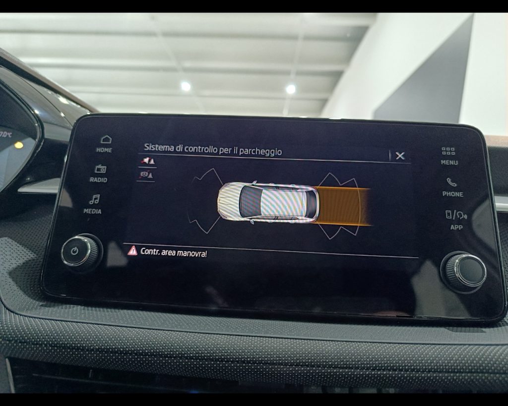 SKODA Fabia 1.0 MPI 80 CV Selection - 10