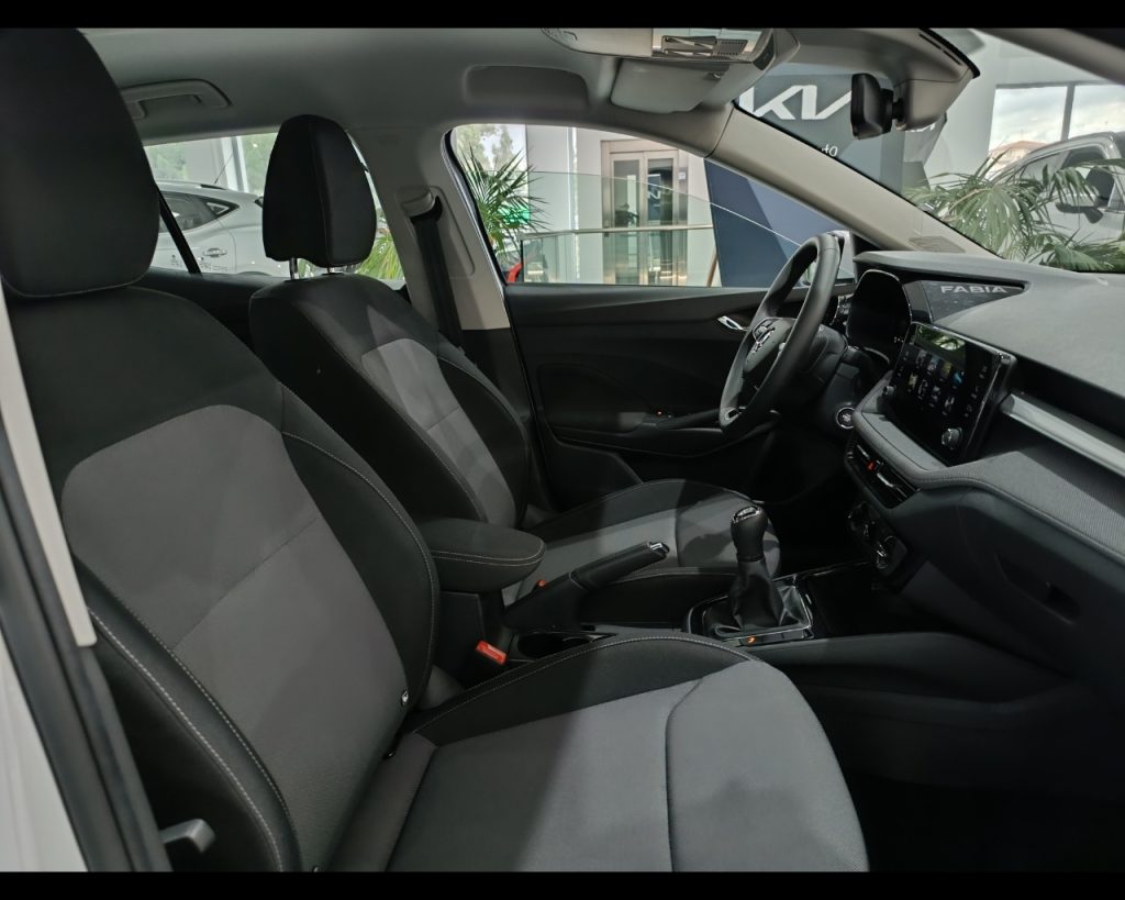 SKODA Fabia 1.0 MPI 80 CV Selection - 15