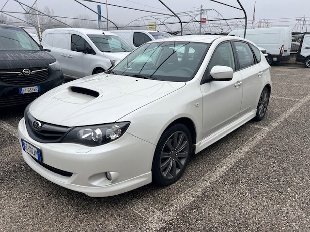 SUBARU Impreza Bianco pastello