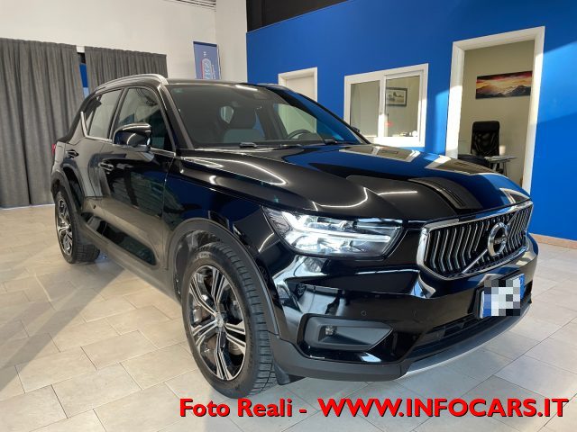 VOLVO XC40 Nero metallizzato