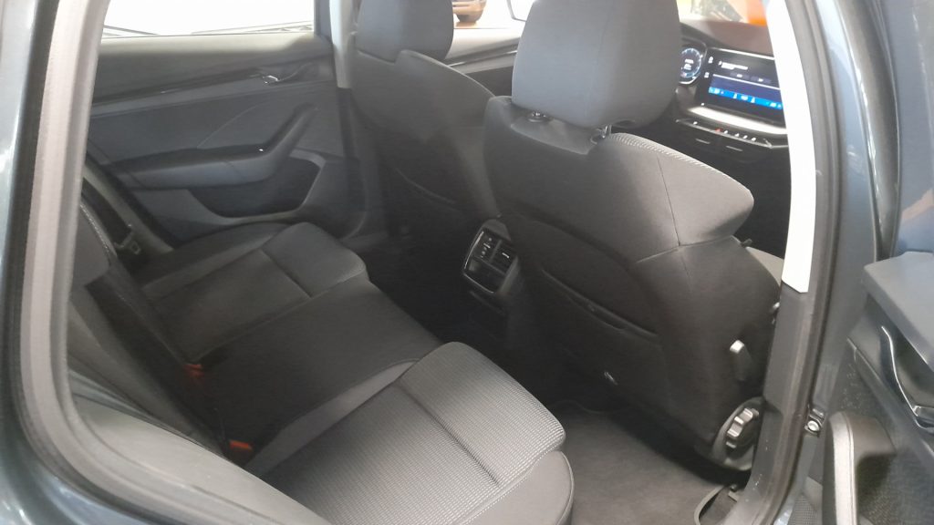 SKODA Octavia 2.0 TDI EVO 150 CV DSG Wagon Executive - 13