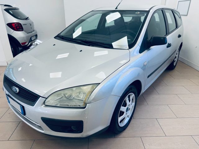 FORD Focus Argento metallizzato