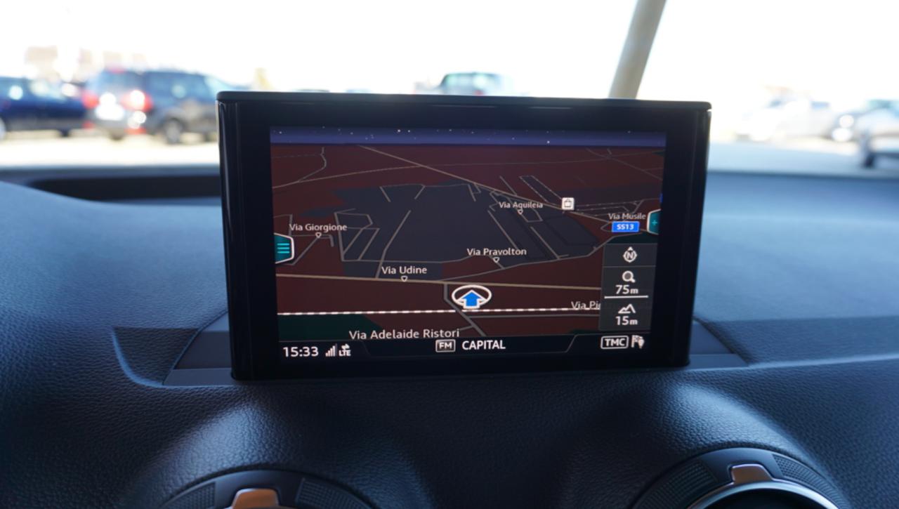 AUDI Q2 30 TDI S tronic Business - 23