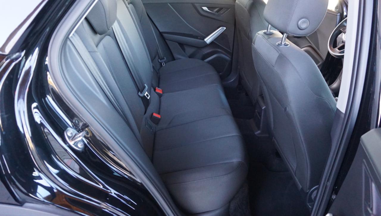 AUDI Q2 30 TDI S tronic Business - 33