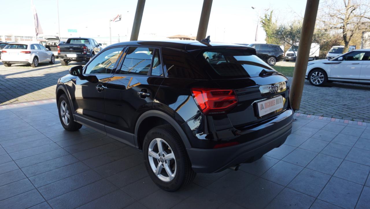 AUDI Q2 30 TDI S tronic Business - 3