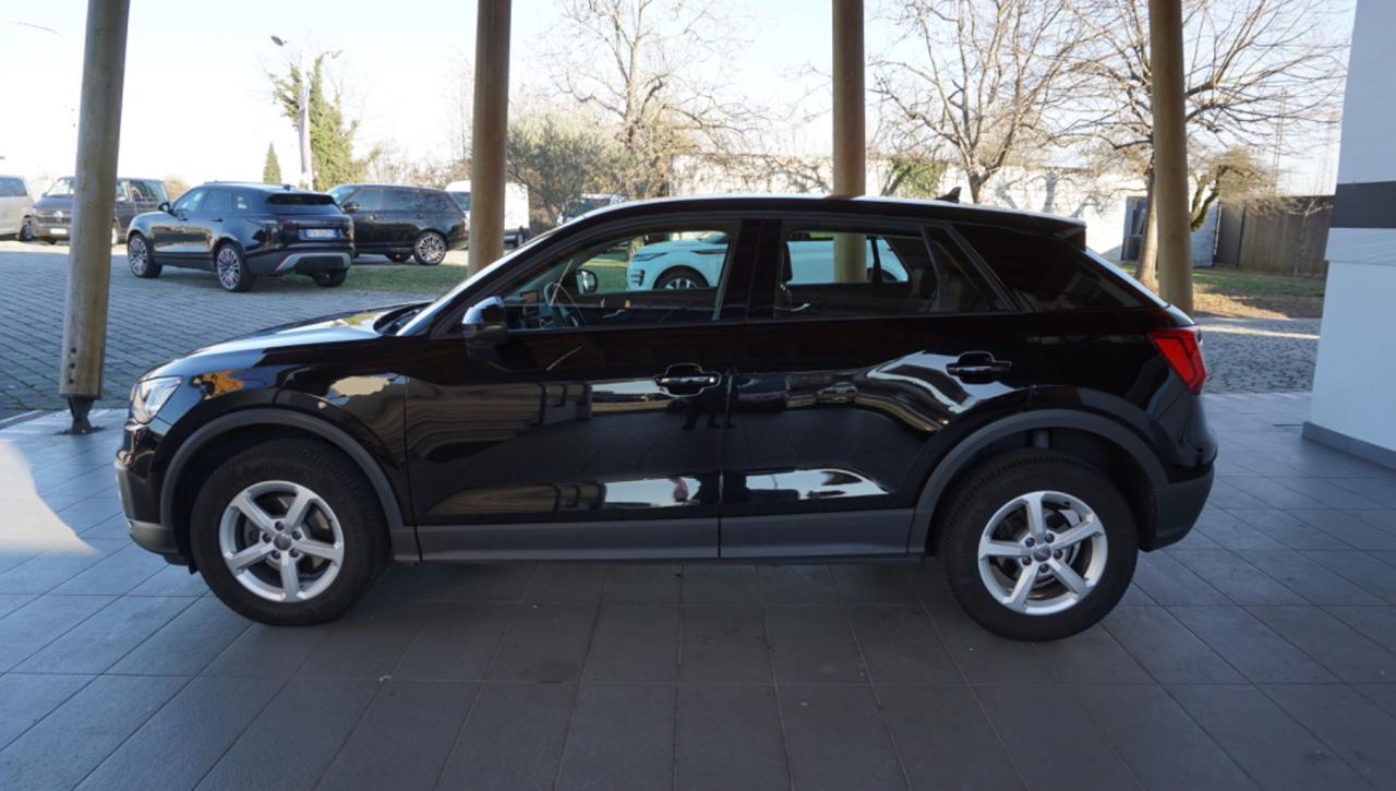 AUDI Q2 30 TDI S tronic Business - 2
