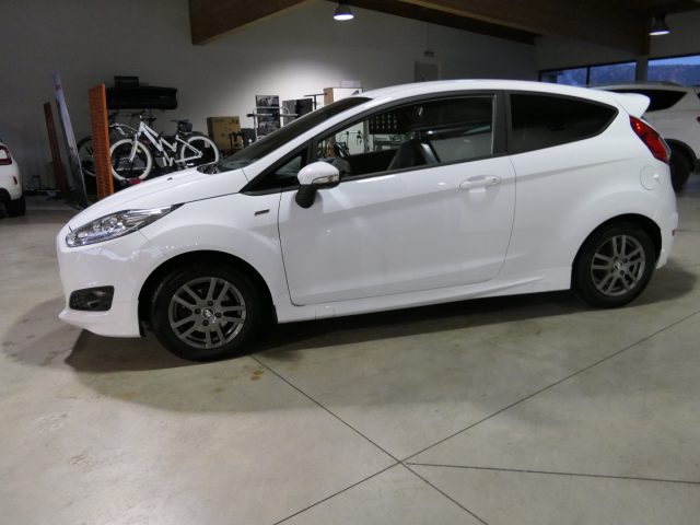 FORD Fiesta Bianco pastello