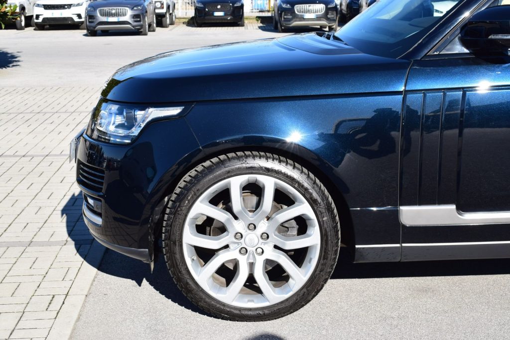 LAND ROVER Range Rover 3.0 TDV6 Vogue IVA ESPOSTA - 32