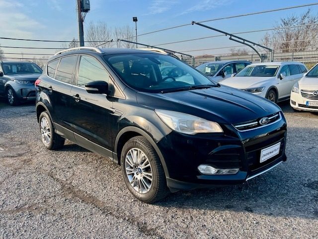 FORD Kuga Nero metallizzato