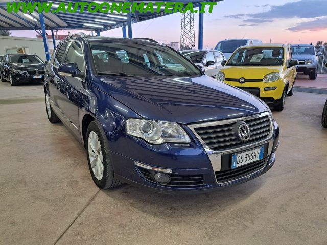 VOLKSWAGEN Passat Blu metallizzato