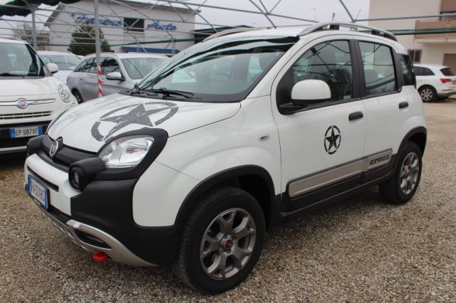 FIAT Panda Cross Bianco pastello