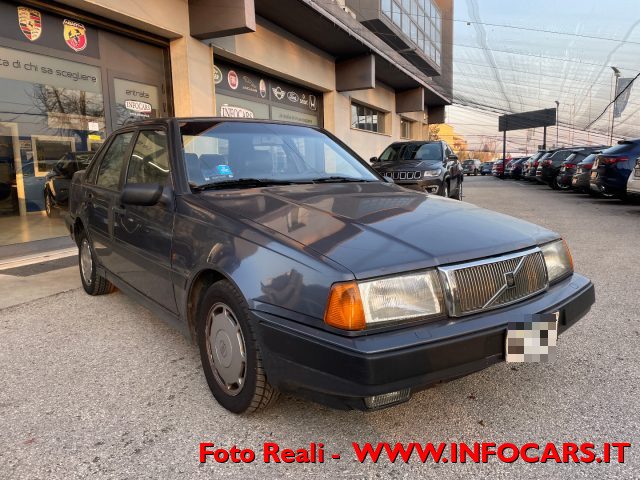 VOLVO 460 Grigio pastello