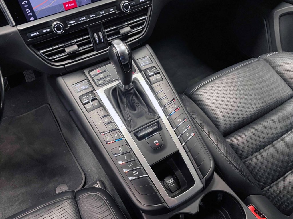 PORSCHE Macan 3.0 S 354cv PDK - 21 GTS - PASM - ION - FULL - 28