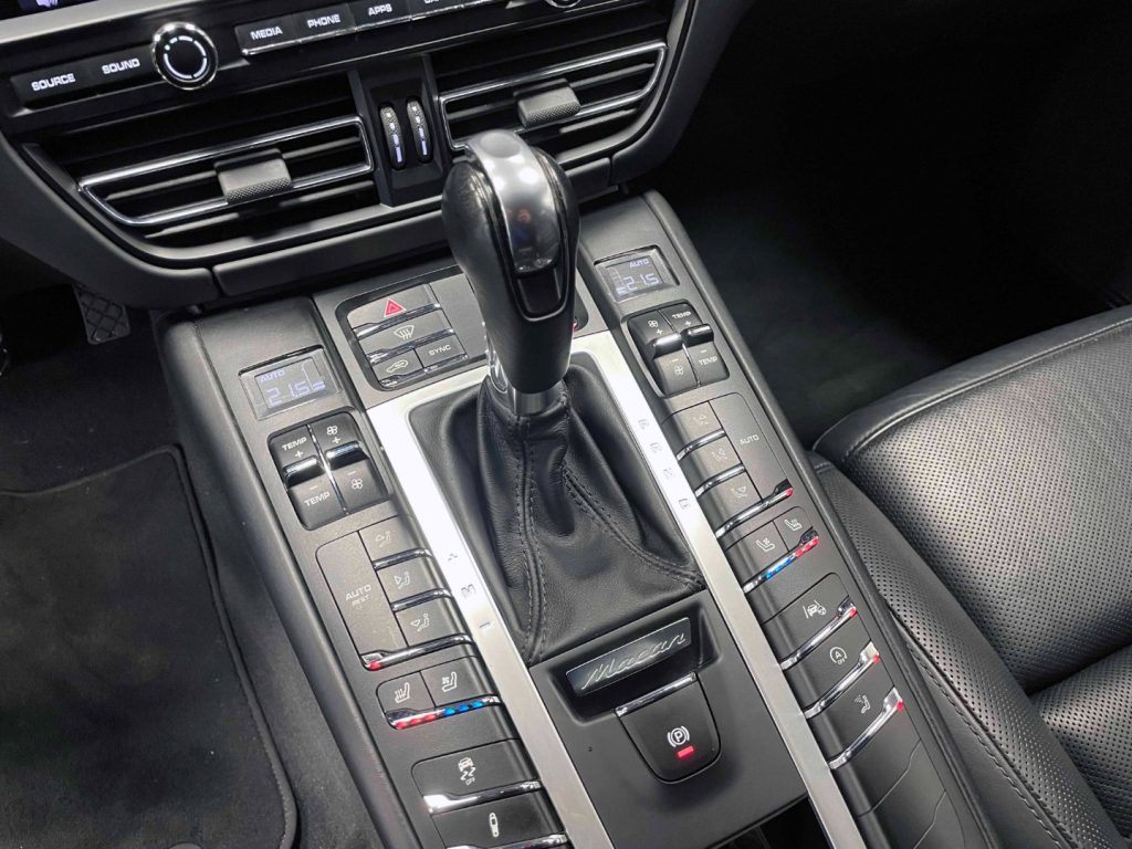 PORSCHE Macan 3.0 S 354cv PDK - 21 GTS - PASM - ION - FULL - 44