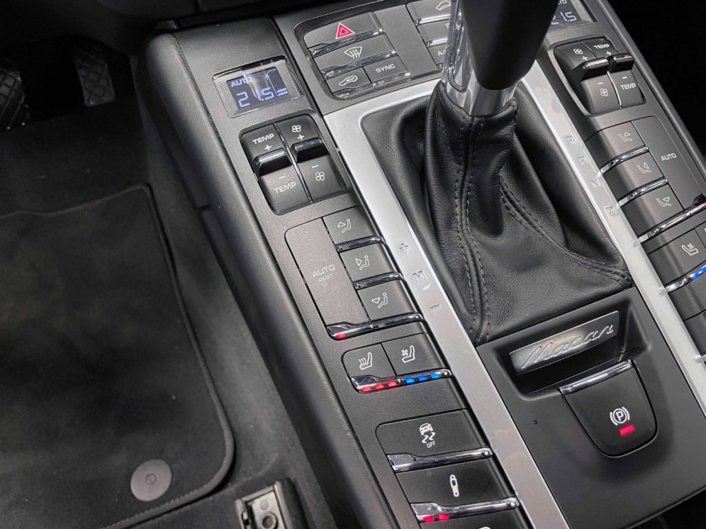 PORSCHE Macan 3.0 S 354cv PDK - 21 GTS - PASM - ION - FULL - 45