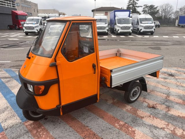 PIAGGIO Ape Orange pastello