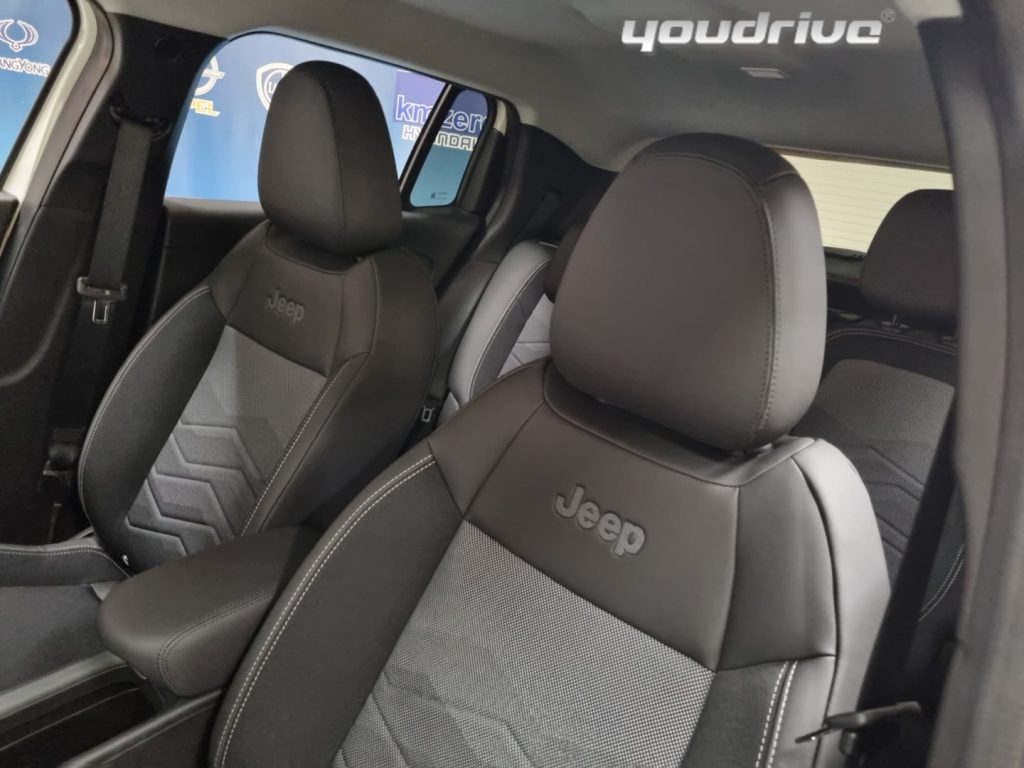 JEEP Avenger / 1.2 Turbo Summit+Navi Pack+Winter Pack KM0 - 17