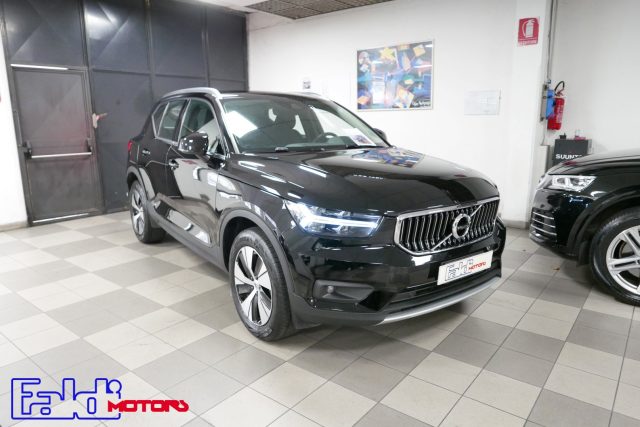 VOLVO XC40 Nero metallizzato