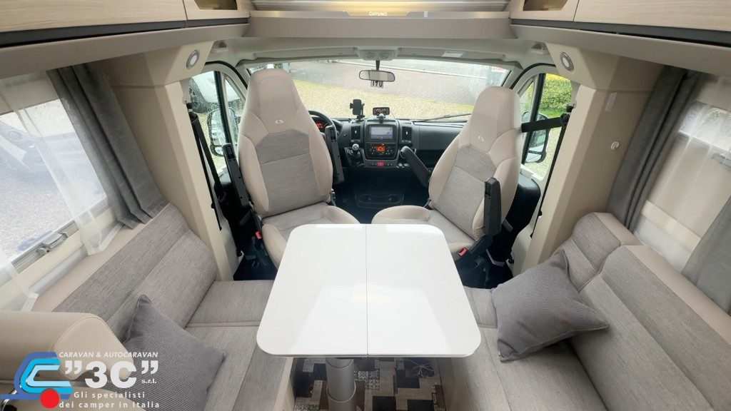 Adria Compact DL Axess