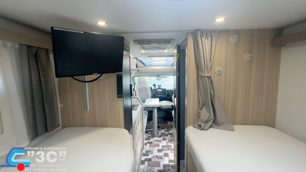 Adria Compact DL Axess