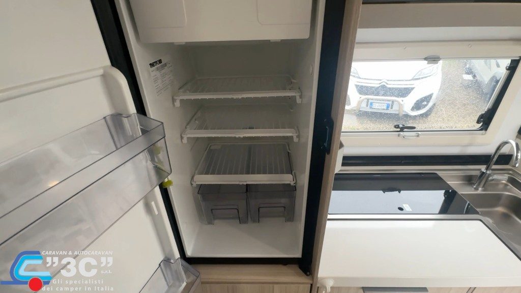 Adria Compact DL Axess