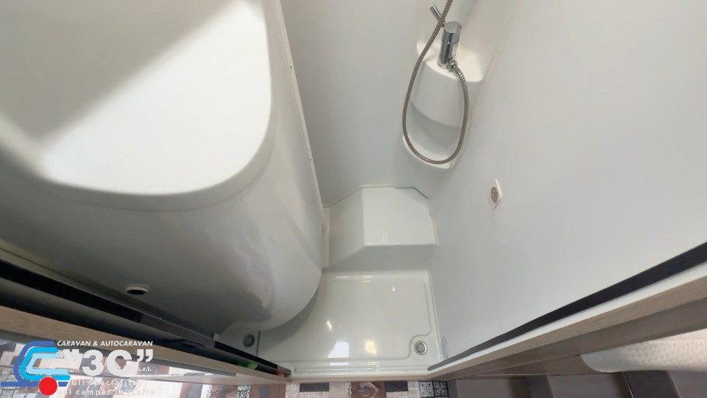 Adria Compact DL Axess