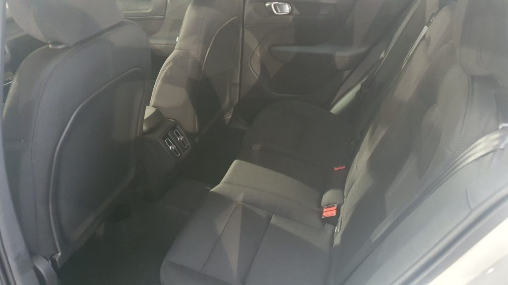 VOLVO XC40 B3 automatico Essential - Foto 5