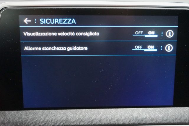PEUGEOT 3008 52