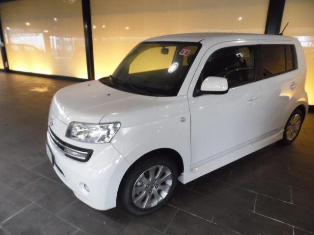 DAIHATSU Materia Bianco pastello