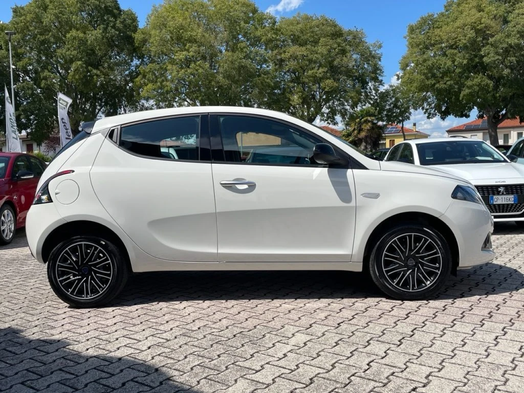 LANCIA Ypsilon 1.0 FireFly 5 porte S&S Hybrid Gold #Vari.Colori - 4