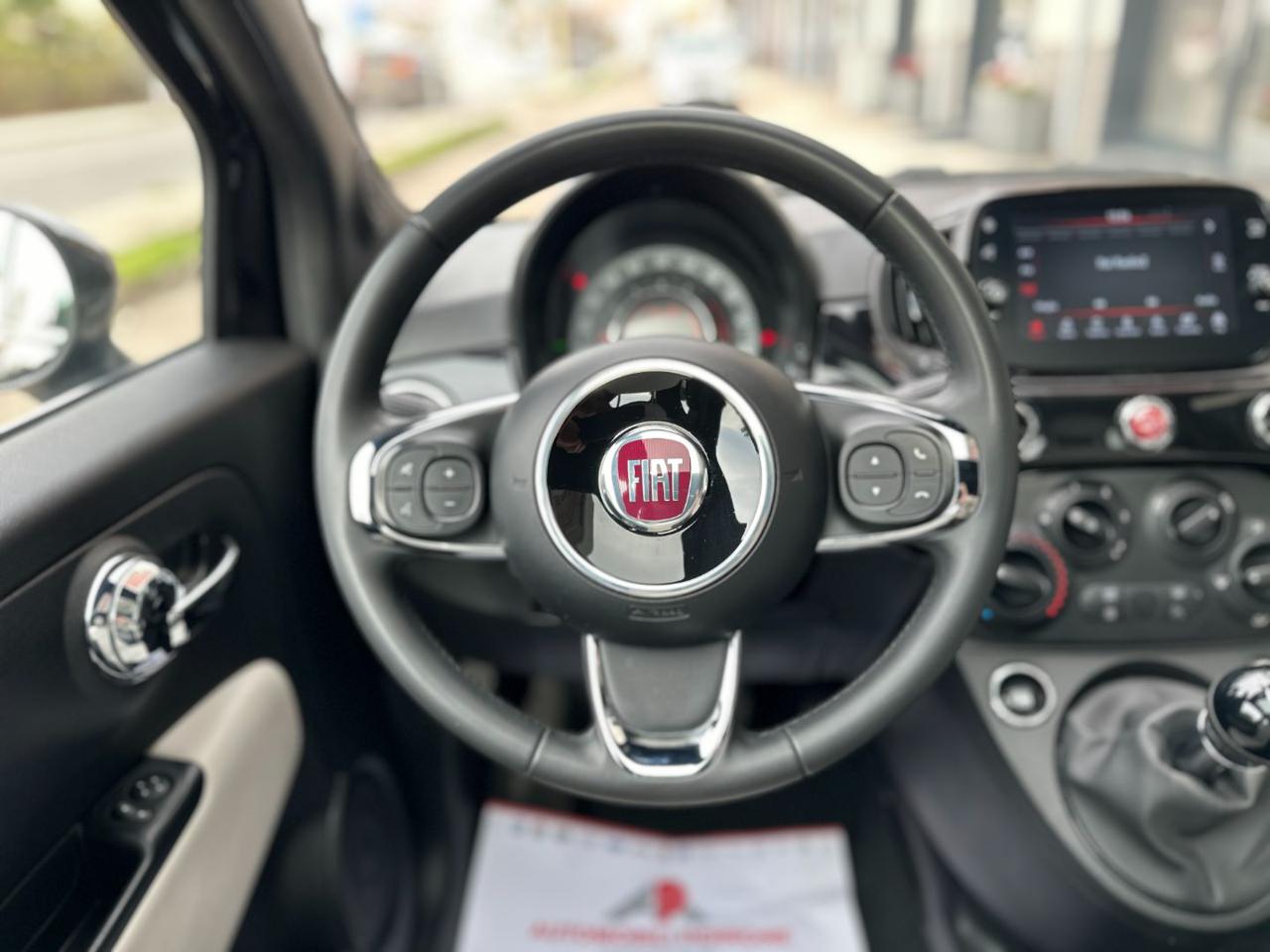 FIAT 500 1.0 Hybrid Dolcevita (Tetto/UConnect/) - 22