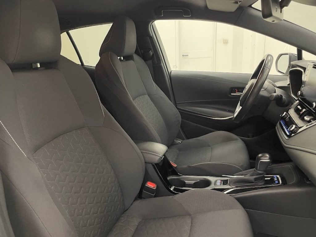 TOYOTA Corolla XII -  1.8h Business cvt - 7