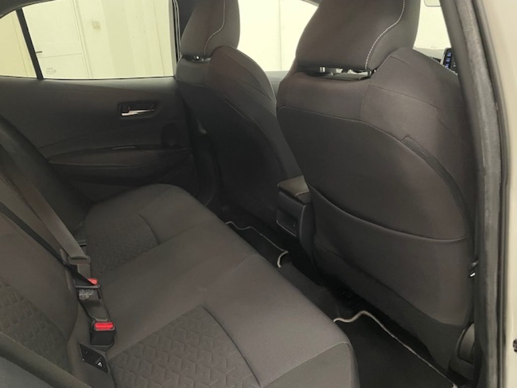 TOYOTA Corolla XII -  1.8h Business cvt - 14