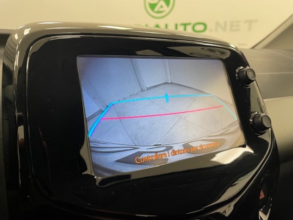 PEUGEOT 108 -  5p 1.0 vti Collection - 11