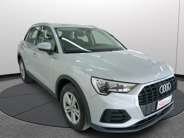 AUDI Q3 22