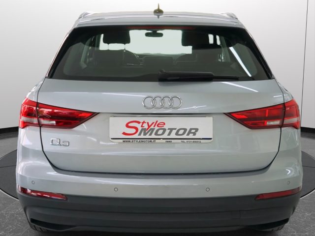 AUDI Q3 26