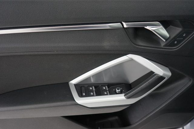 AUDI Q3 35