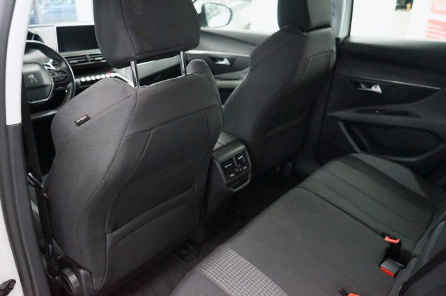 PEUGEOT 3008 38