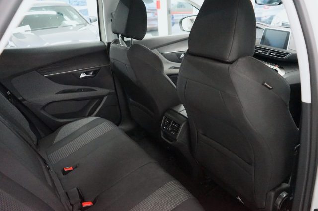 PEUGEOT 3008 44