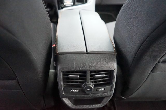 PEUGEOT 3008 48